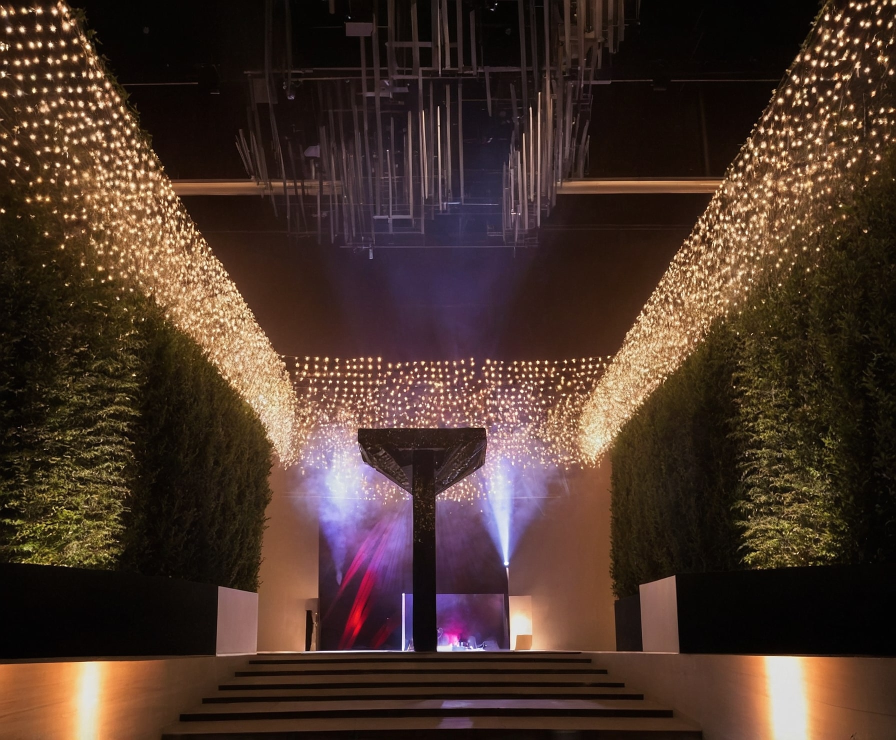 Concierto sinfónico con luces y sonido avanzado